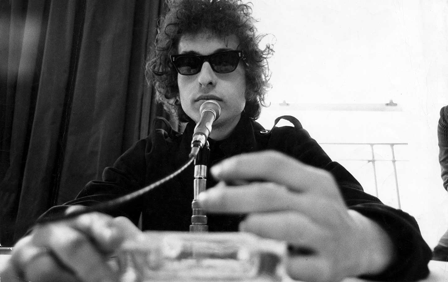 Greil Marcus: Maybe Bob Dylan Isn’t a Poet, but He Is One of America’s Greatest Artists