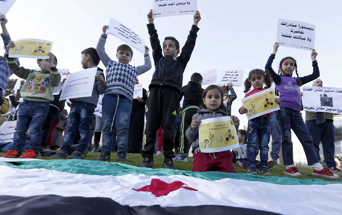 Madaya children protest