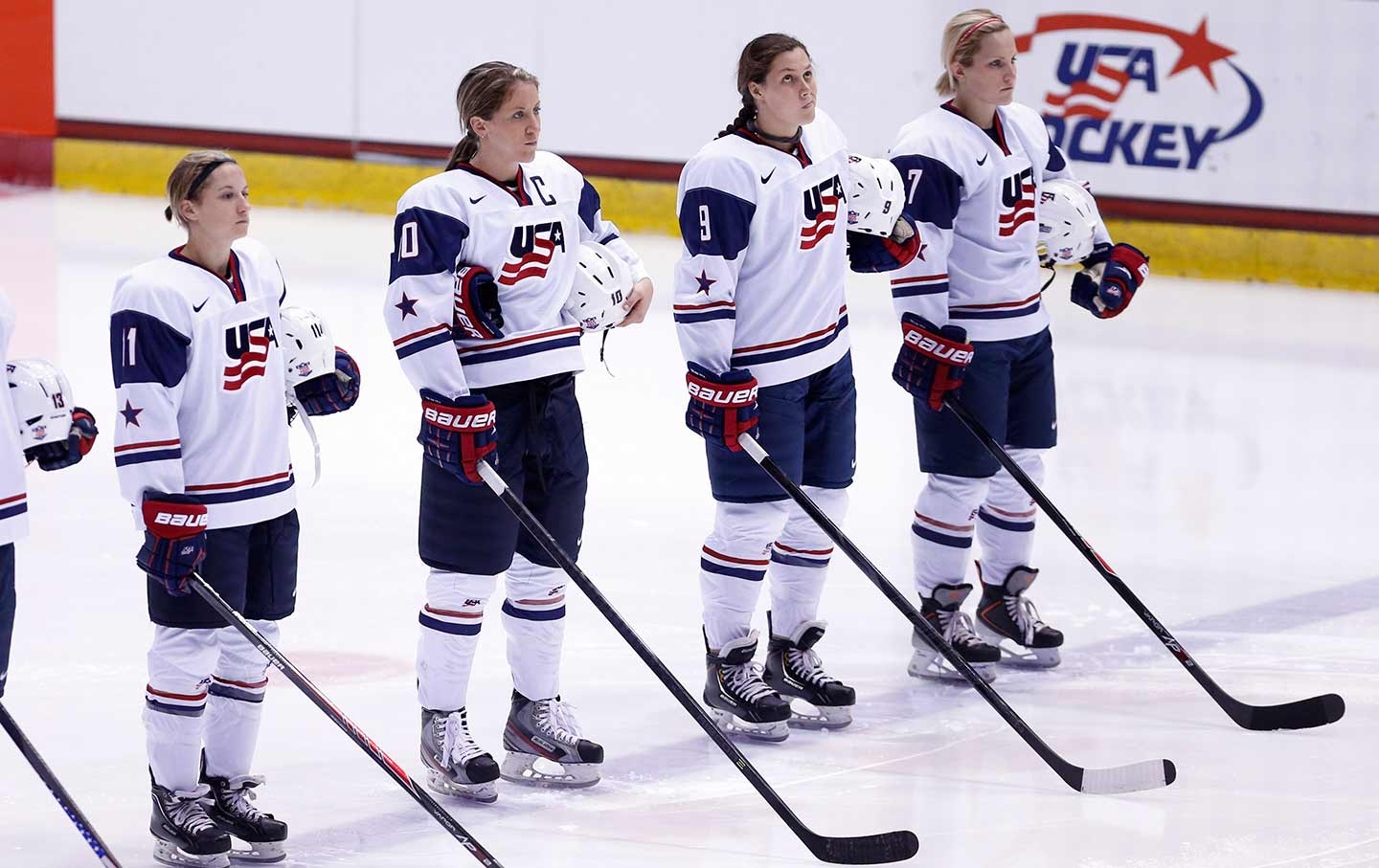 Lisa Chesson, Meghan Duggan, Megan Bozek, and Monique Lamoureux