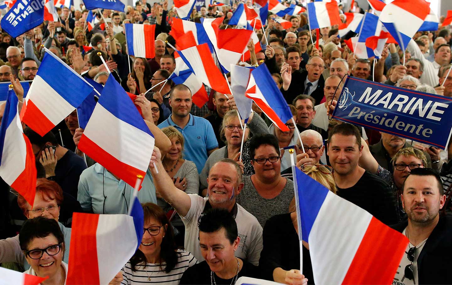 marine-le-pen-supporters