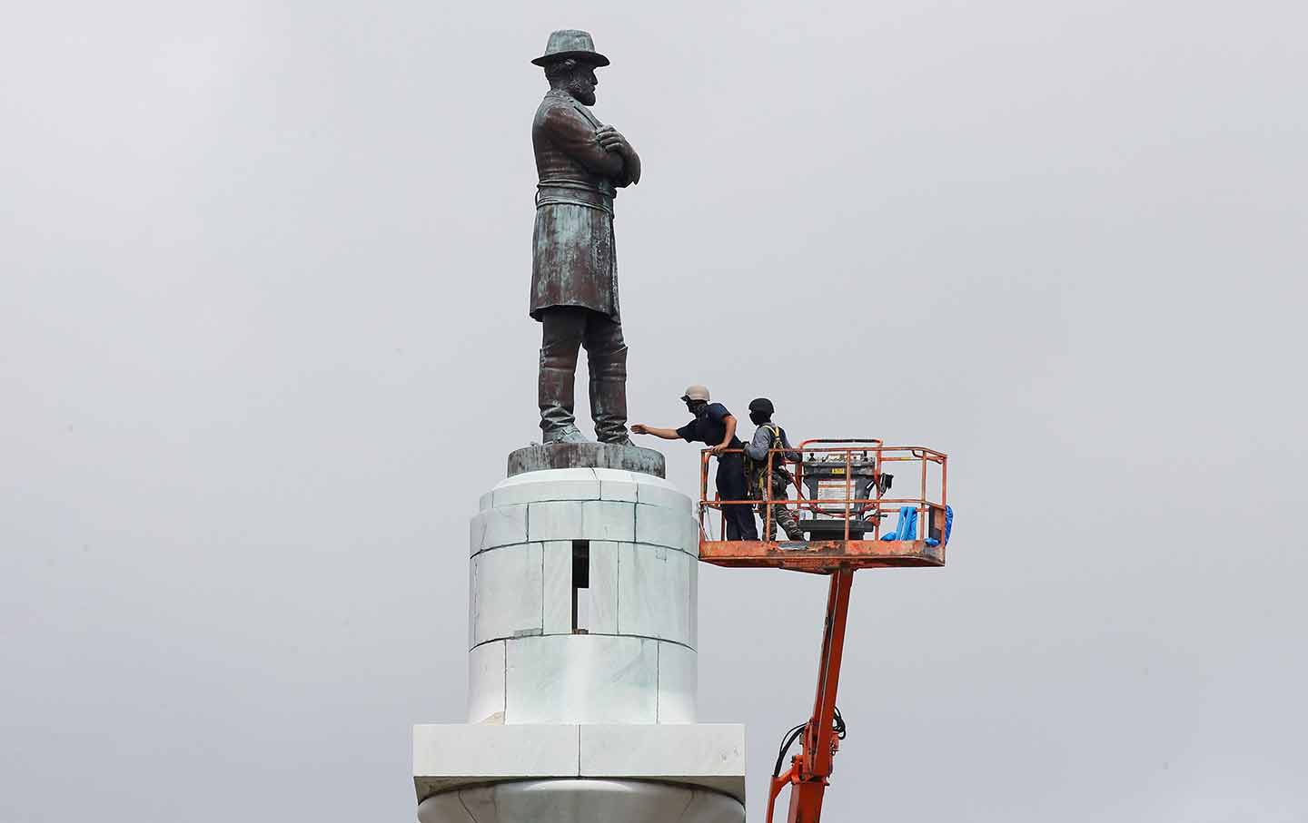 robert e lee removal