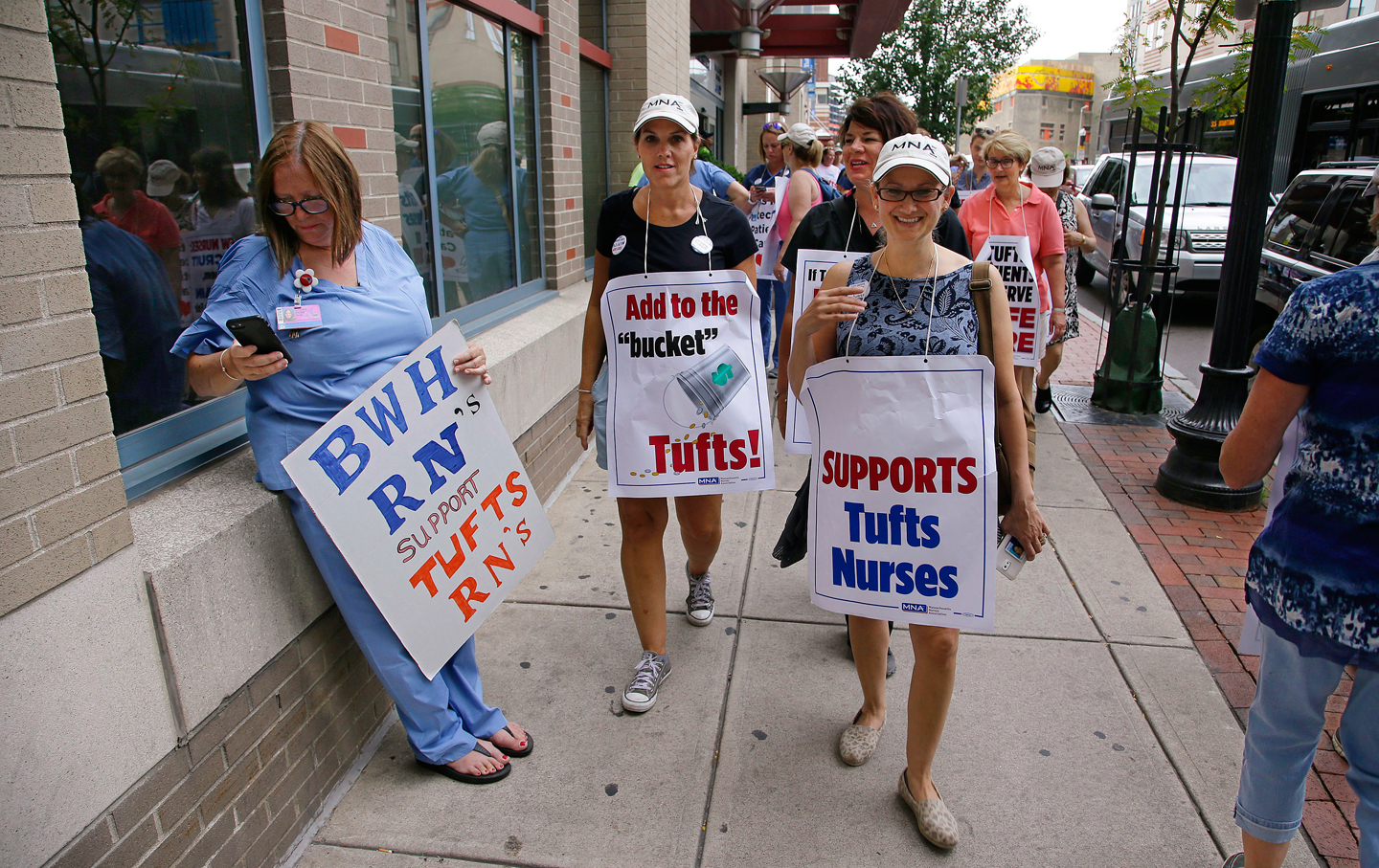 Tufts Medical Center nurses picket