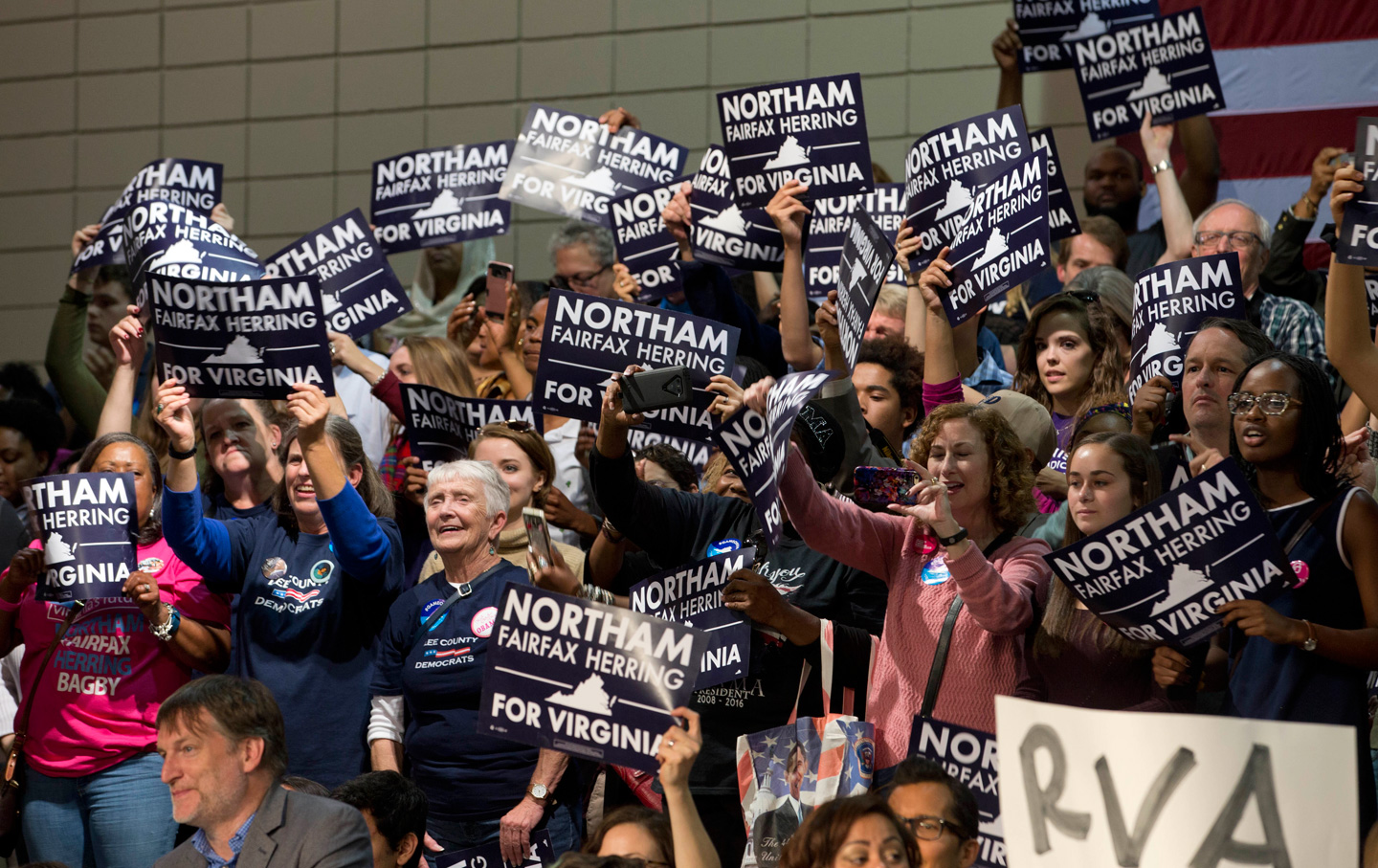 Ralph-Northam-supporters-Virginia-ap-img