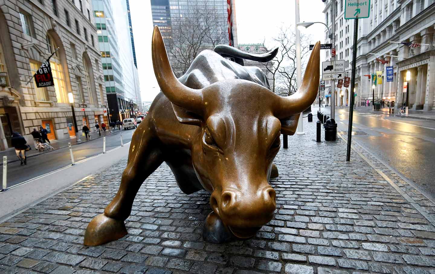 Wall Street Raging Bull