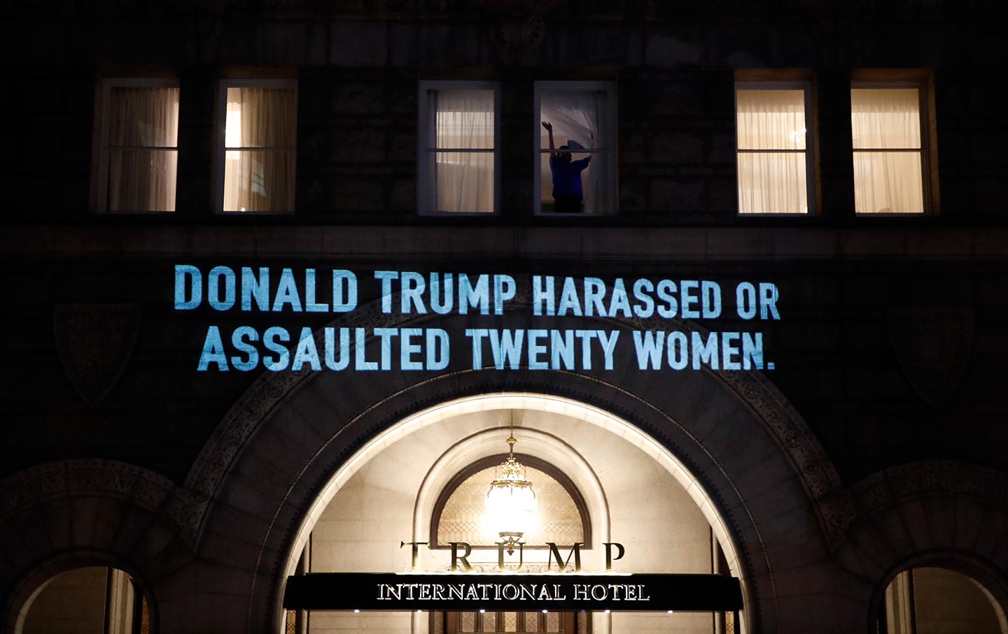 Projection Donald Trump Harrased 20 Women