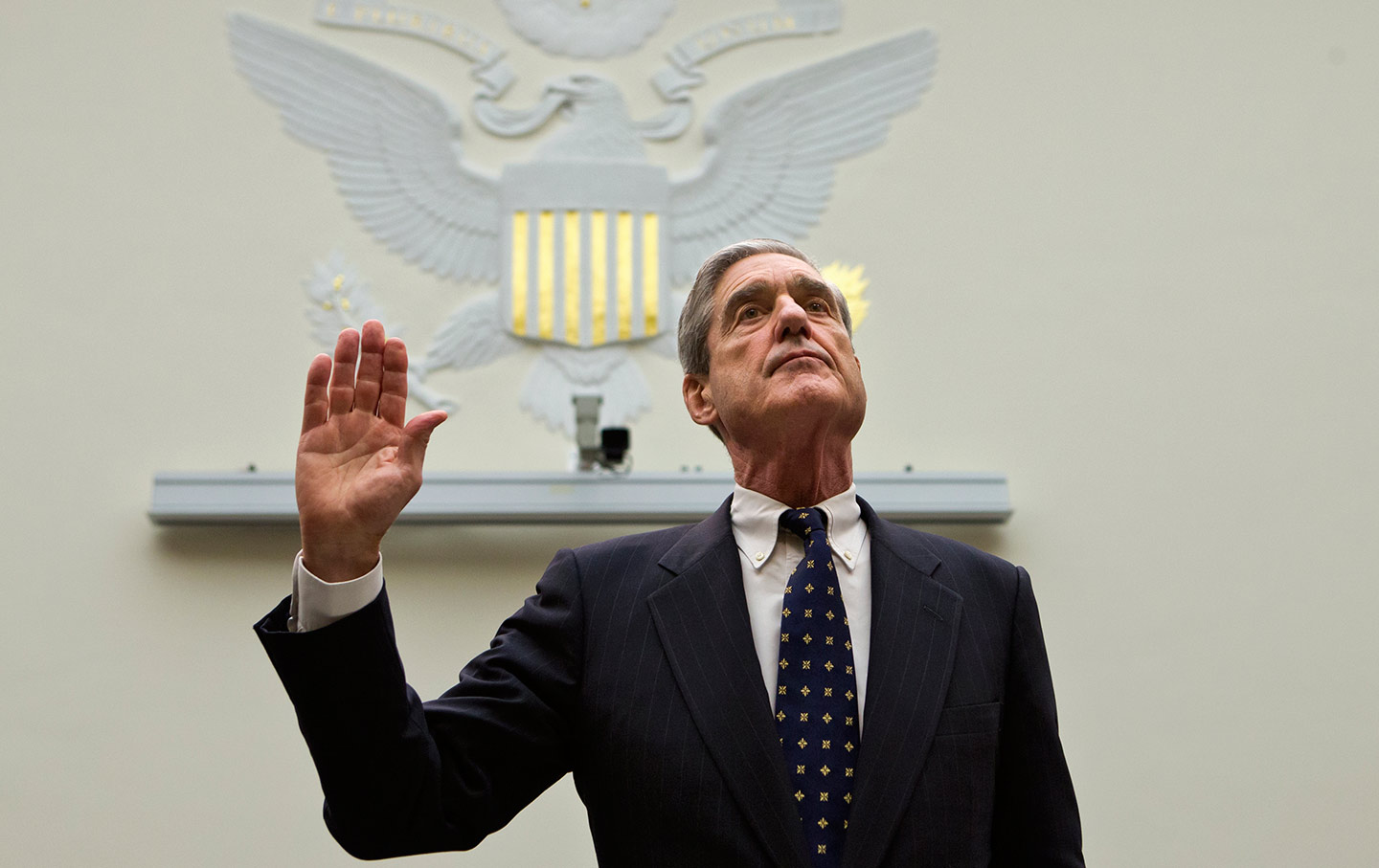 Robert Mueller sworn in