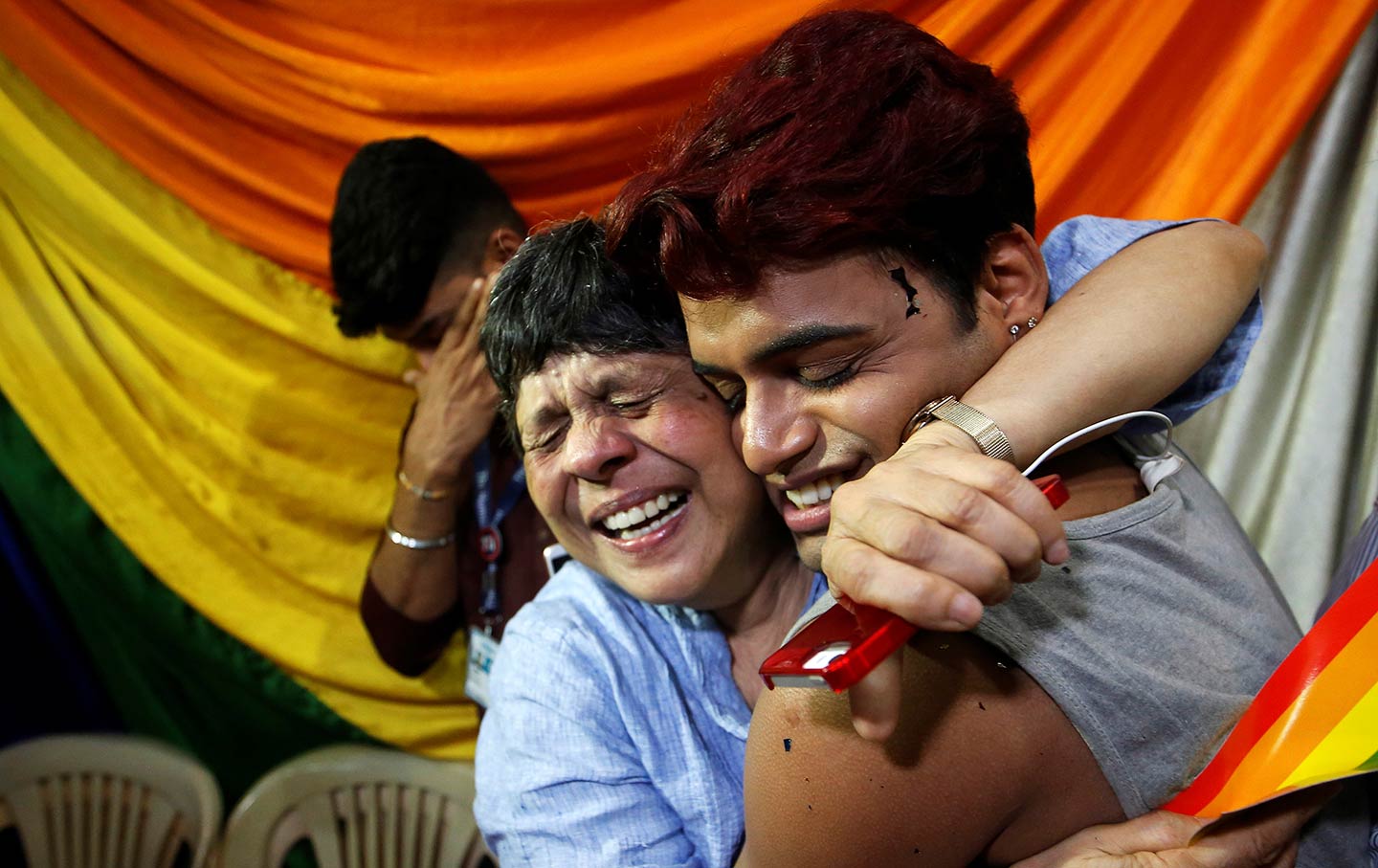 India lifts ban on gay sex