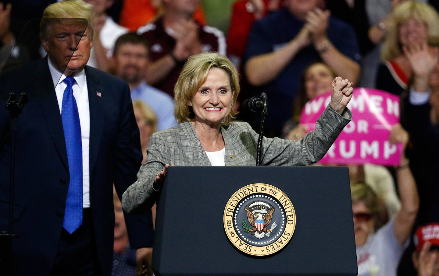 hyde-smith-mississippi-trump-ap-img