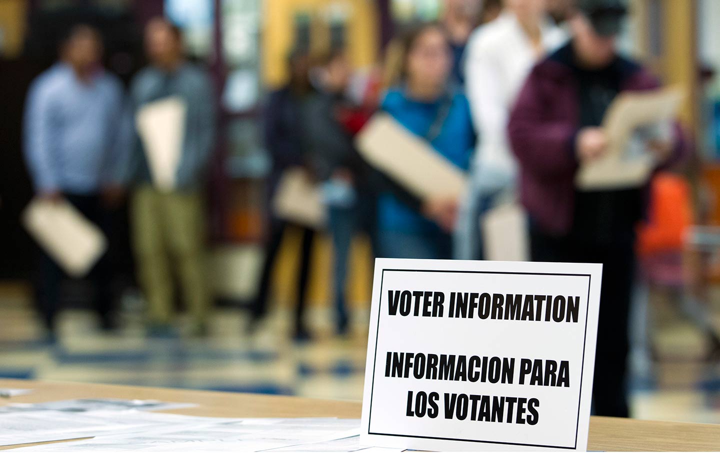 Information Sign About Voting in Spanish