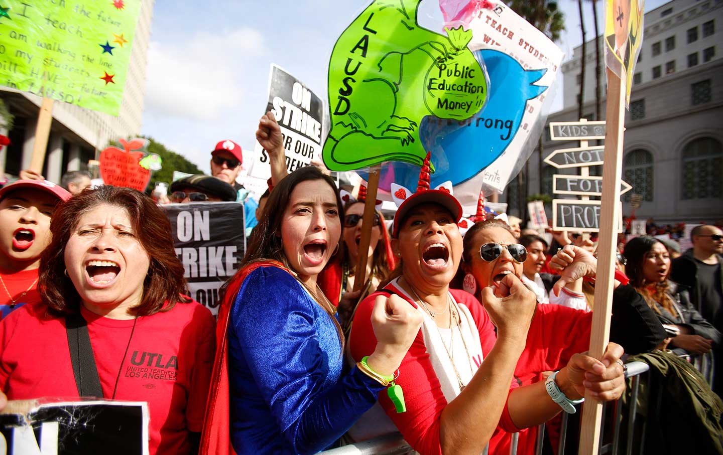 los-angeles-teachers-strike-2019-ap-img