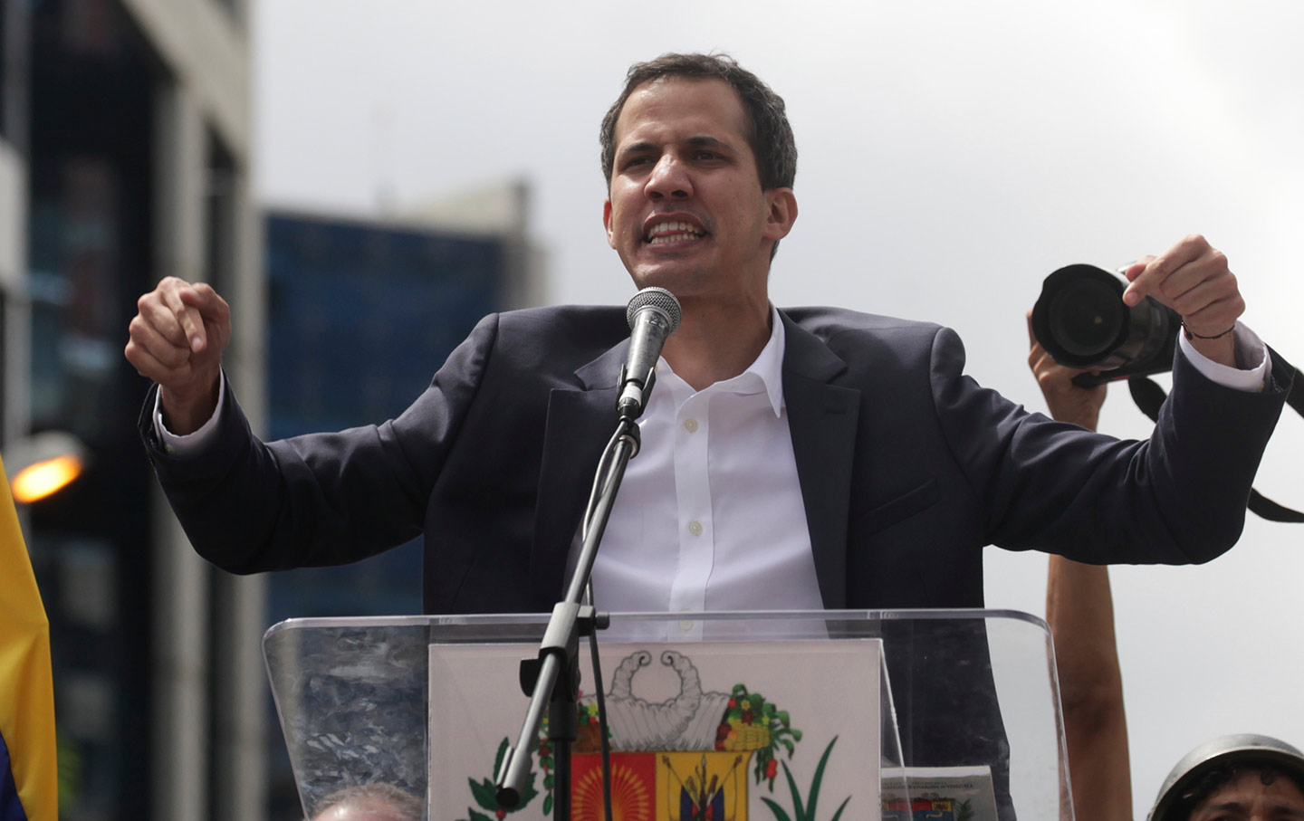 Испанцы прозрели и осудили оппозицию Венесуэлы