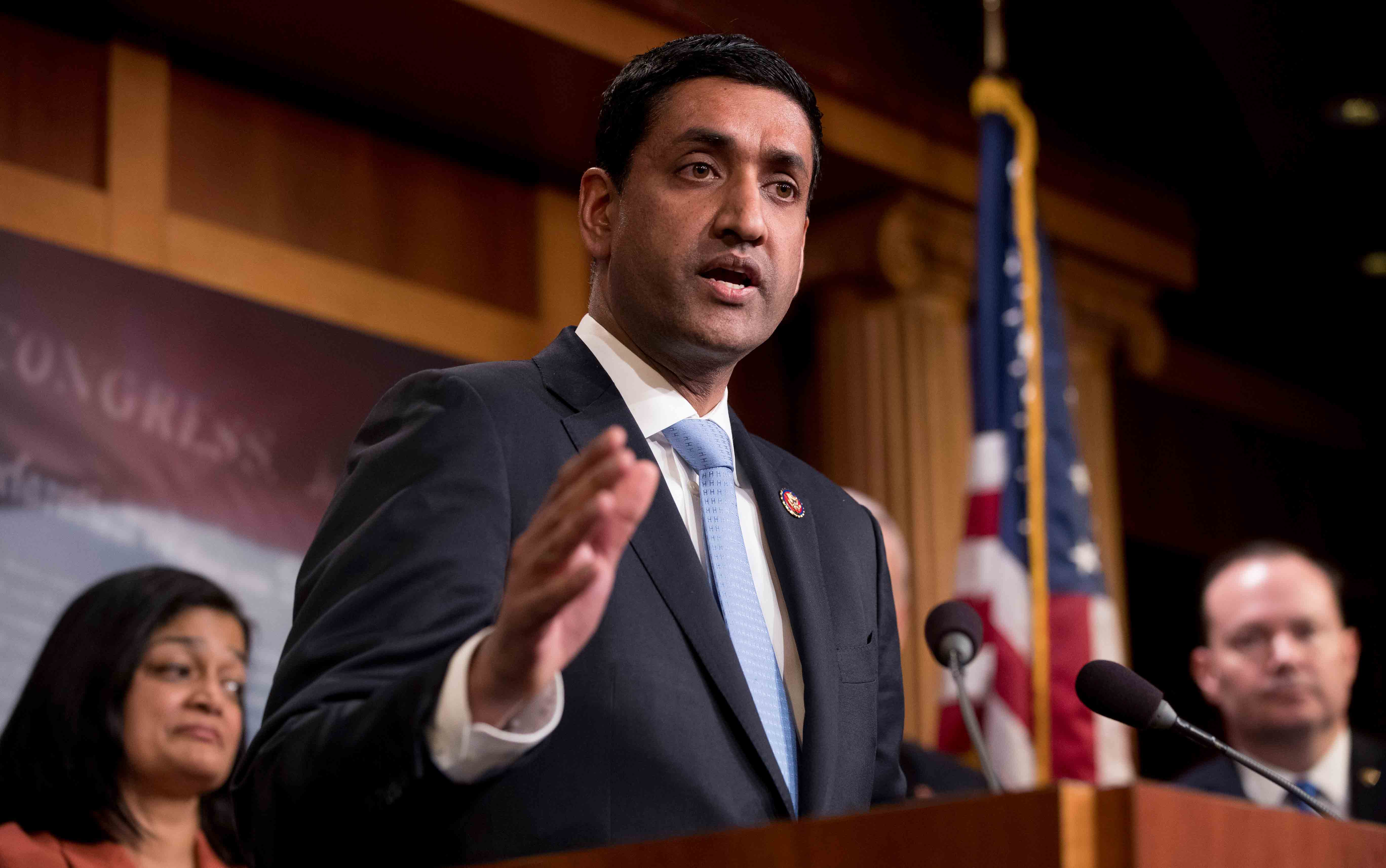 Ro Khanna introduces Yemen resolution