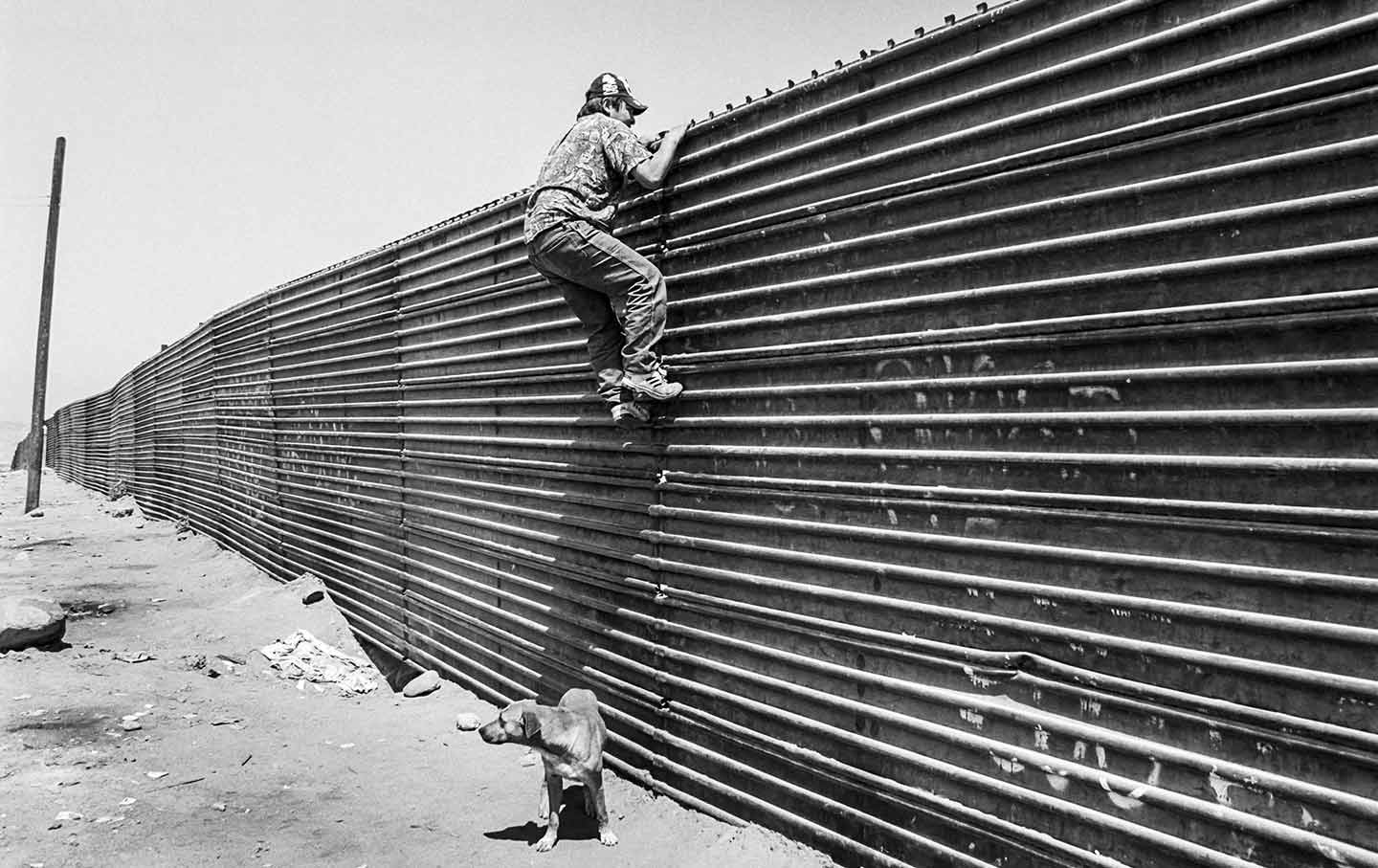 More Than a Wall: Photos of 30 Years of Life Along the US-Mexico Border