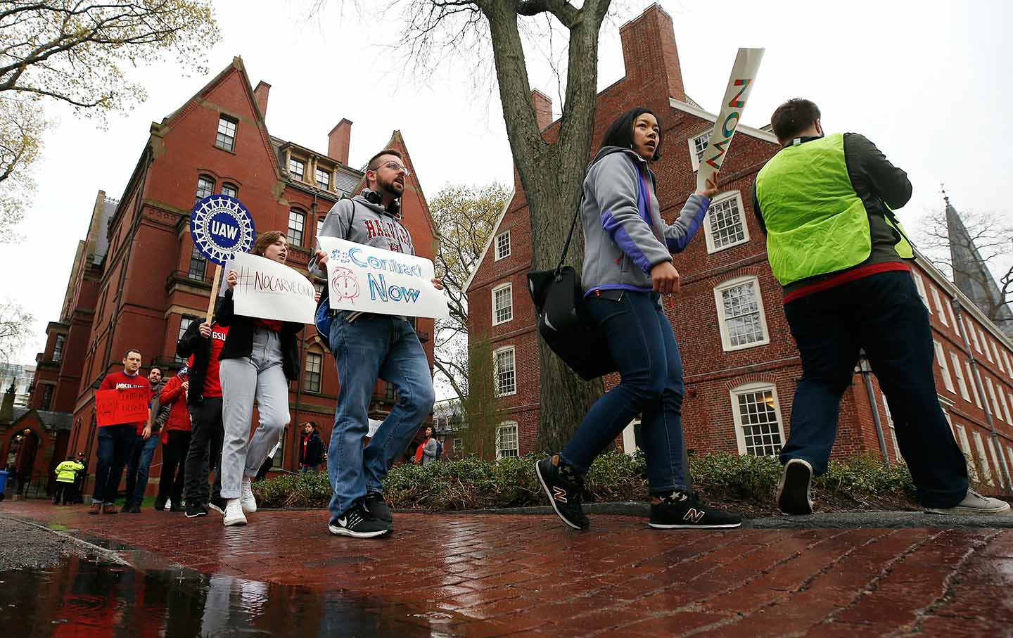 Harvard Faculty Have a Rare Chance to Act in Solidarity With Striking Student Workers