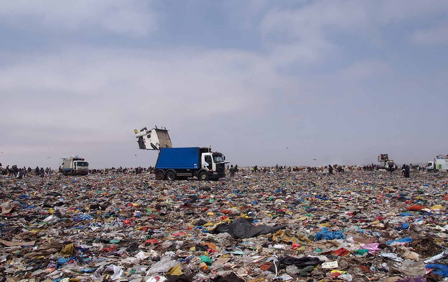 The Global Garbage Economy Begins (and Ends) in This Senegalese Dump