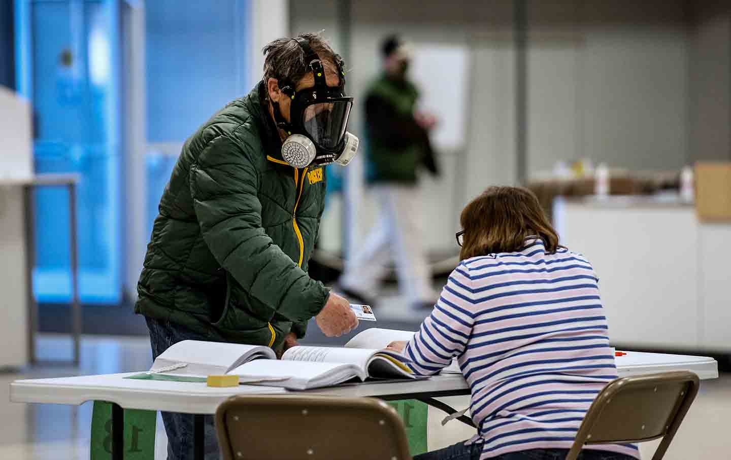 Wisconsin’s Pandemic Election Is a Red Alert for Democracy in America