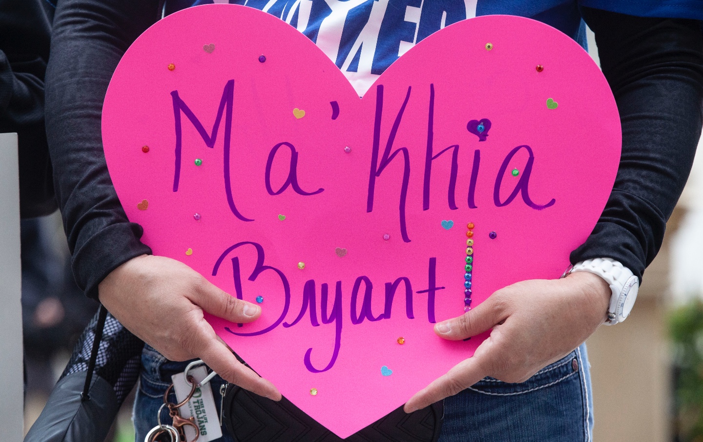 Heart sign for Ma’Khia Bryant