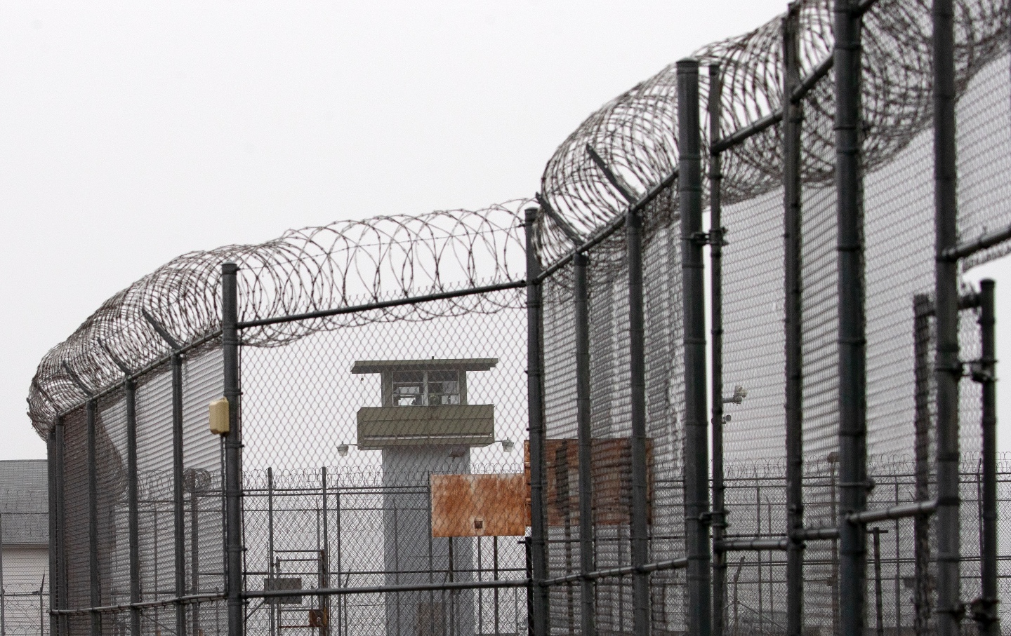 Maximum-security prison breakouts 'rare' even as populations rise