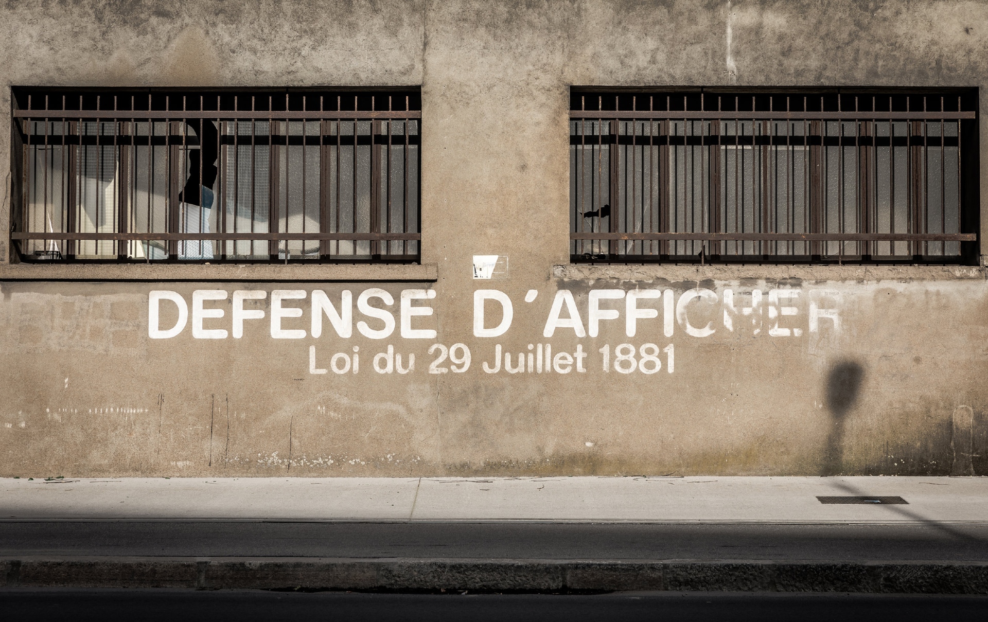 DEFENSE D'AFFICHER