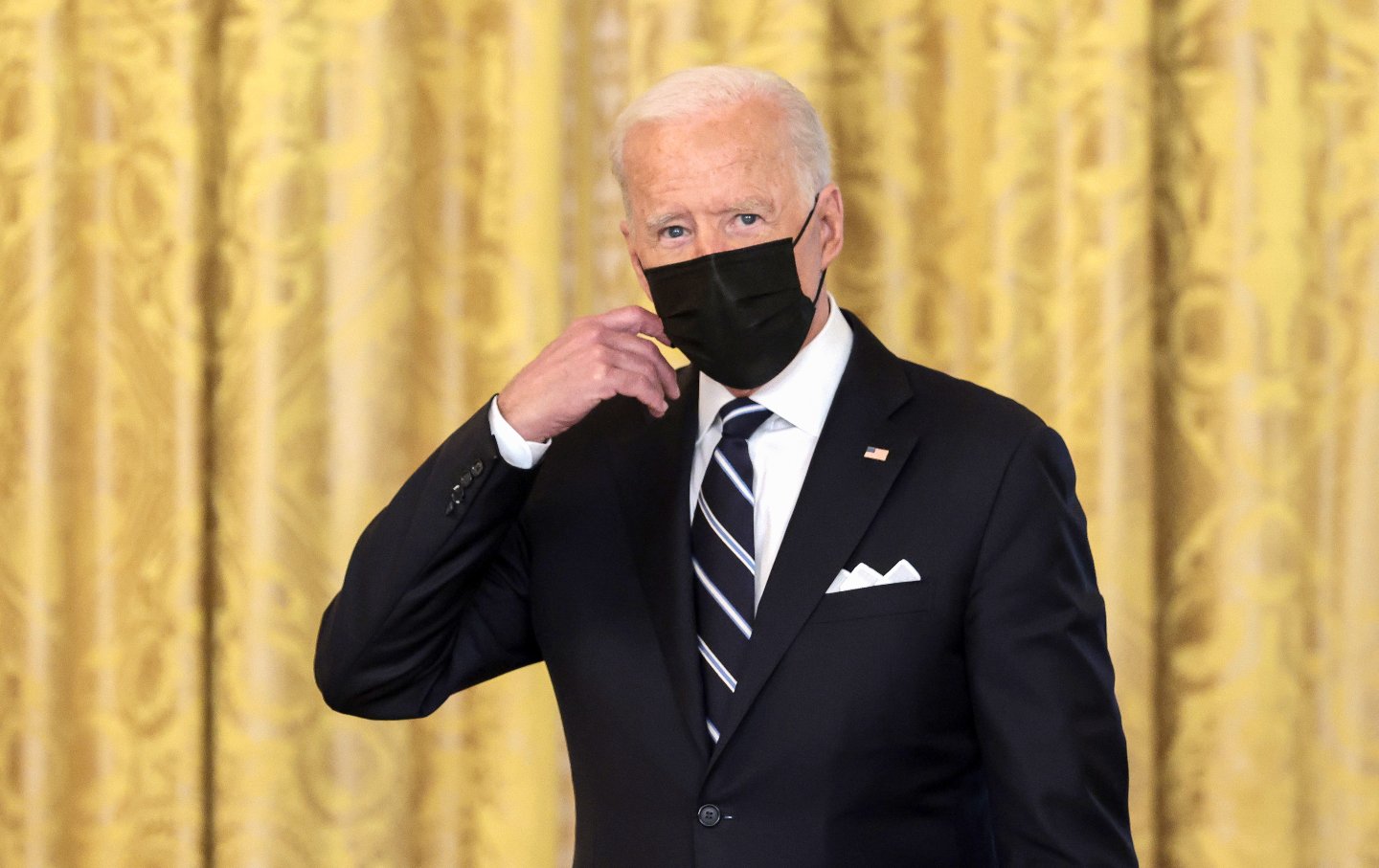 Sure, Biden’s Better on Covid Than Trump. That’s Not Good Enough.