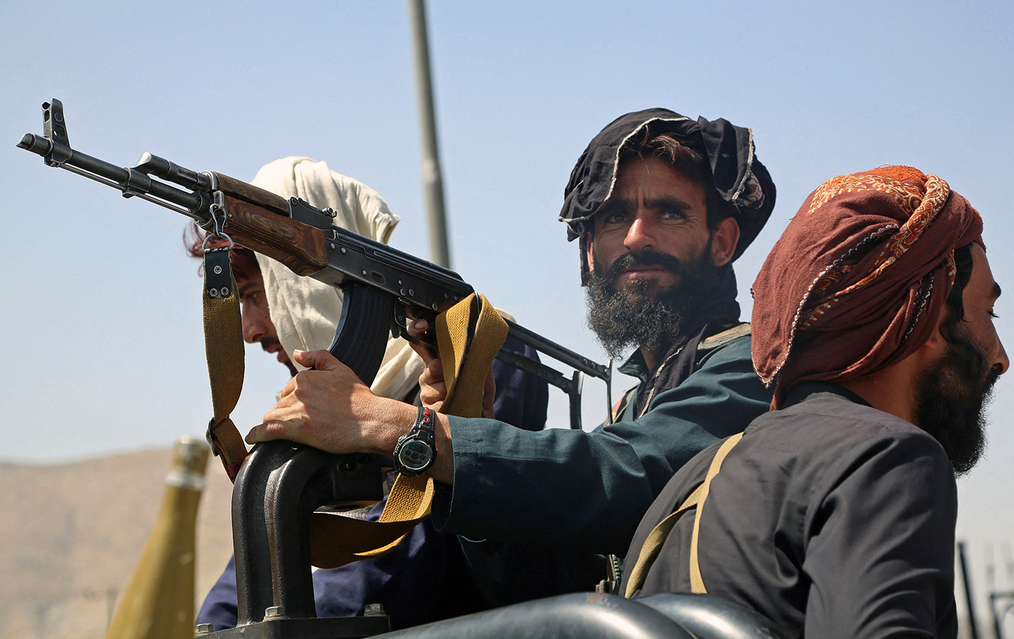 What is the Relationship Between the Taliban and ISIS?