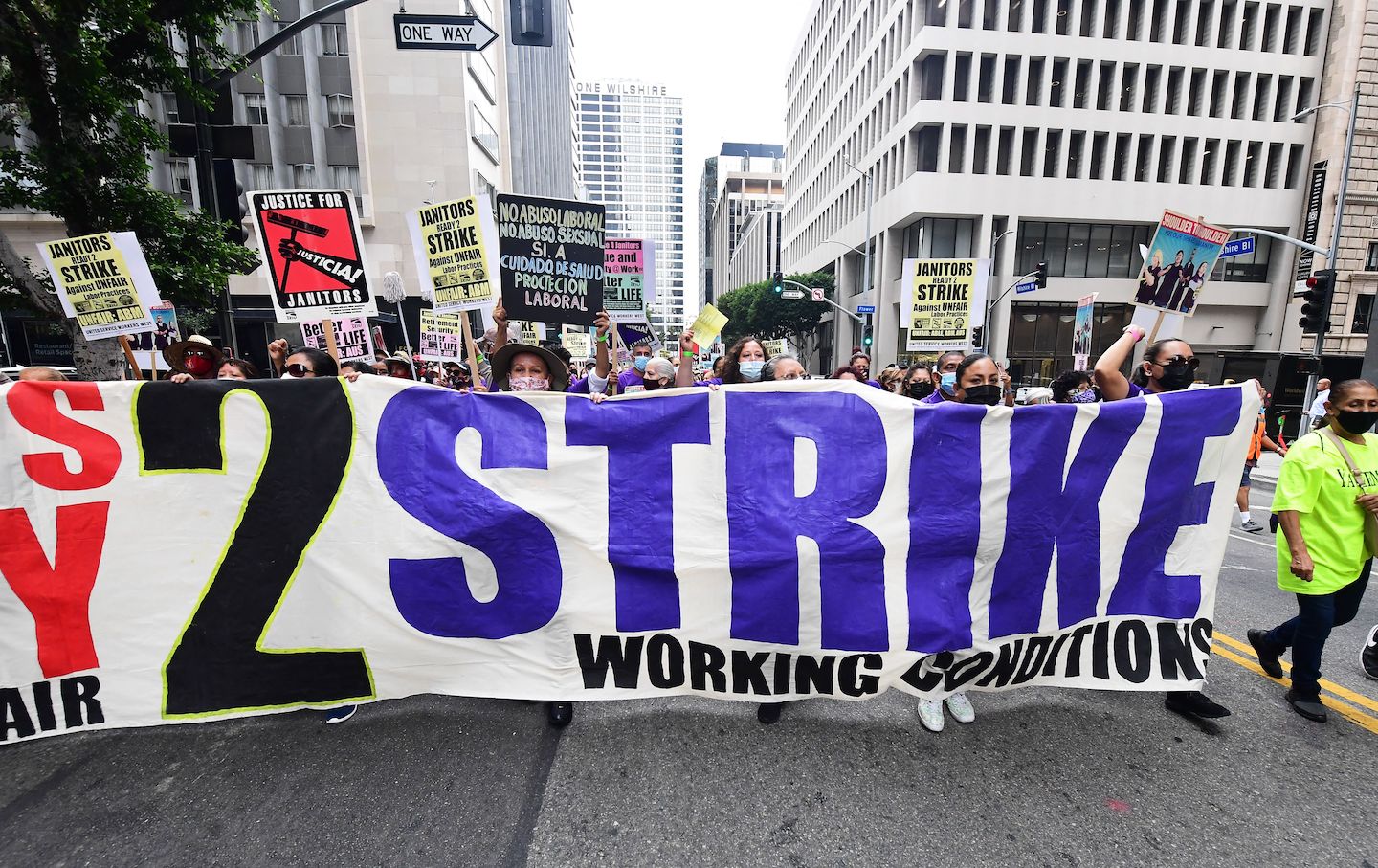 US-HEALTH-VIRUS-STRIKE-JANITORS