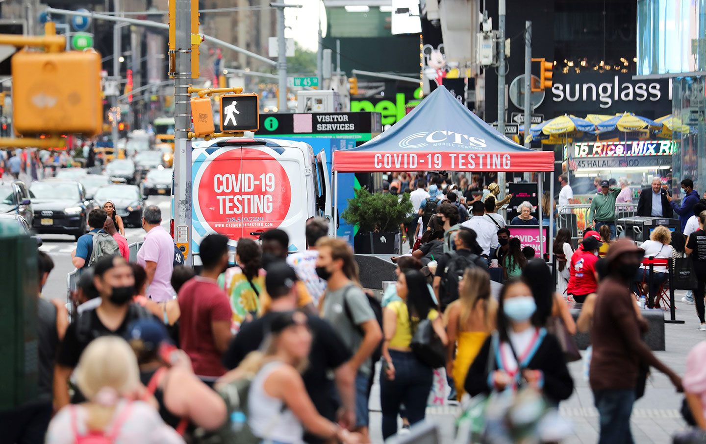 Checking Out the Crowd - The New York Times