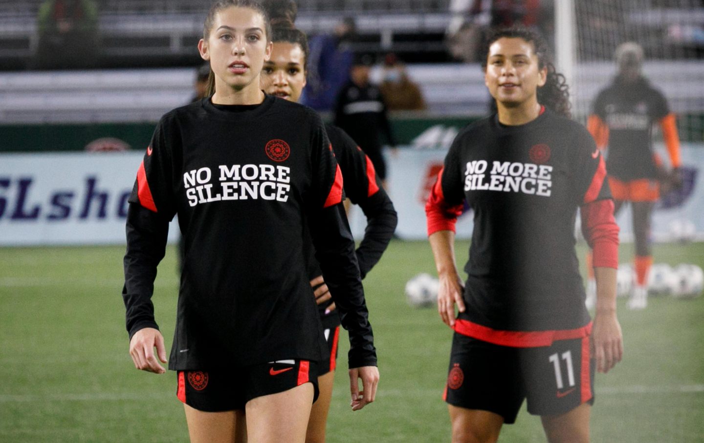 Houston Dash defeat Portland Thorns 3-2