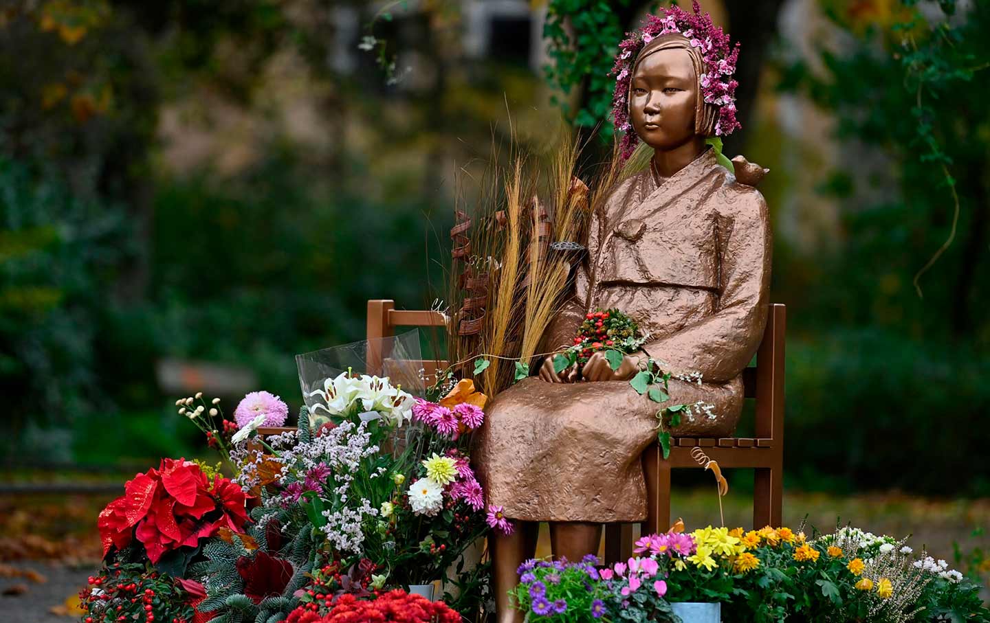 The Statue of Peace in Berlin surrounded by flowers