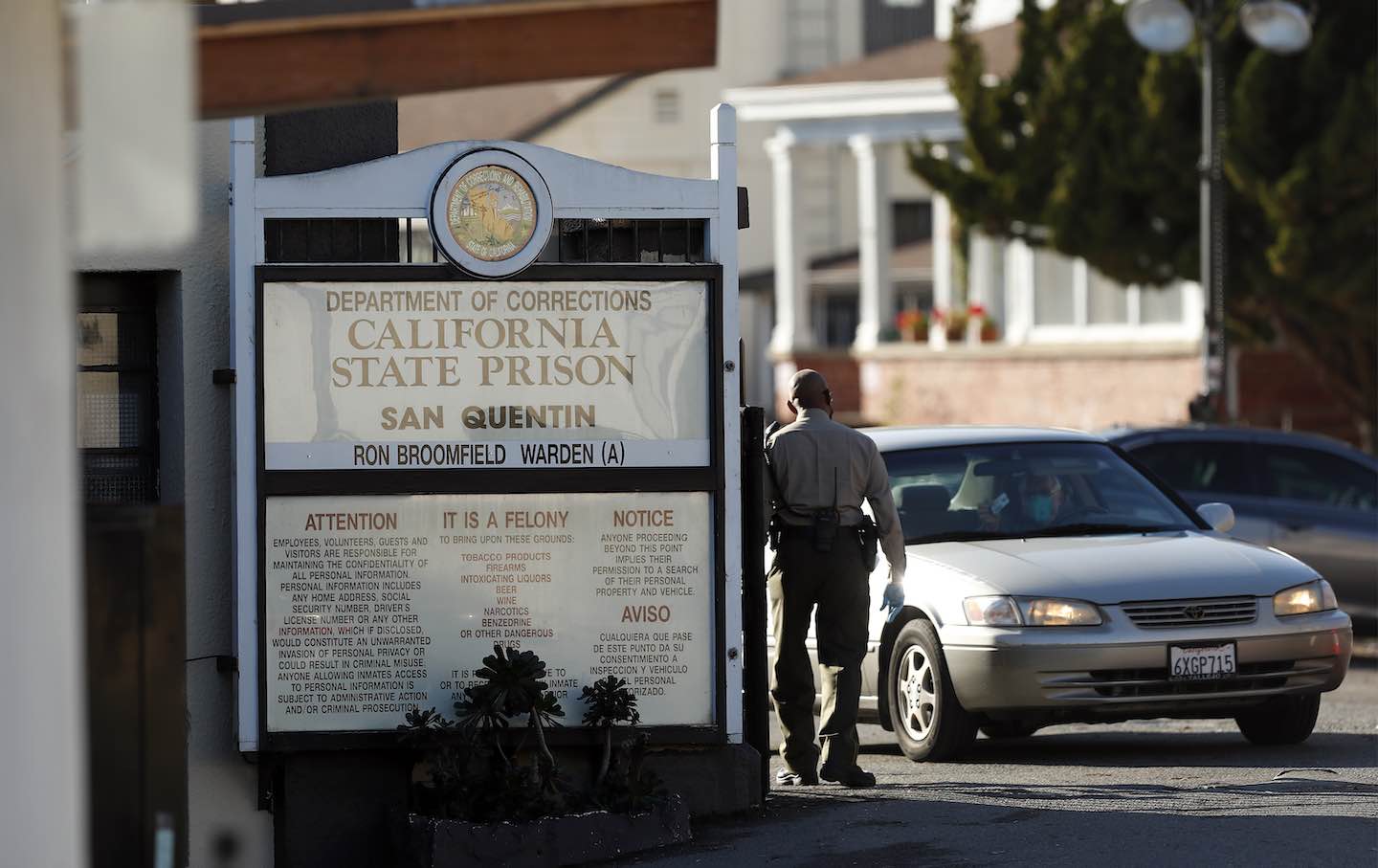 At San Quentin, prisoners create a newspaper in search of their