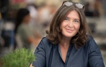 head shot of Elke Kahr