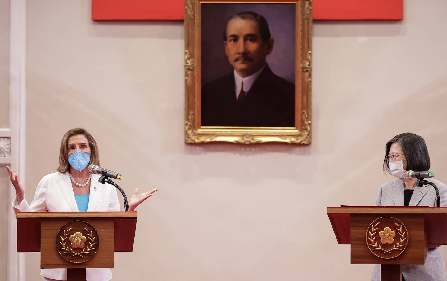 Nancy Pelosi and Tsai Ing-wen