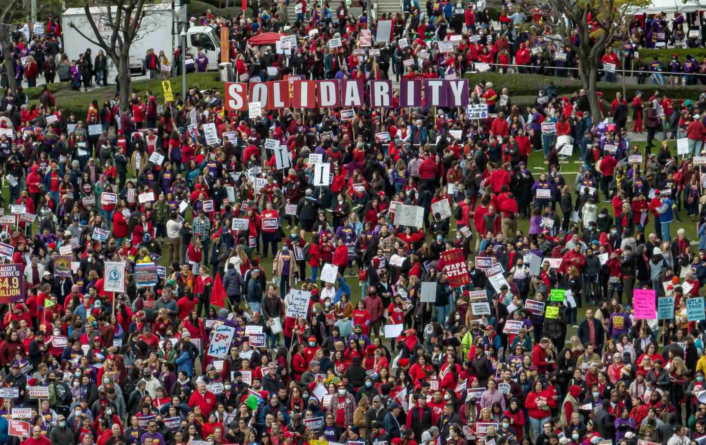 school workers strike in LA