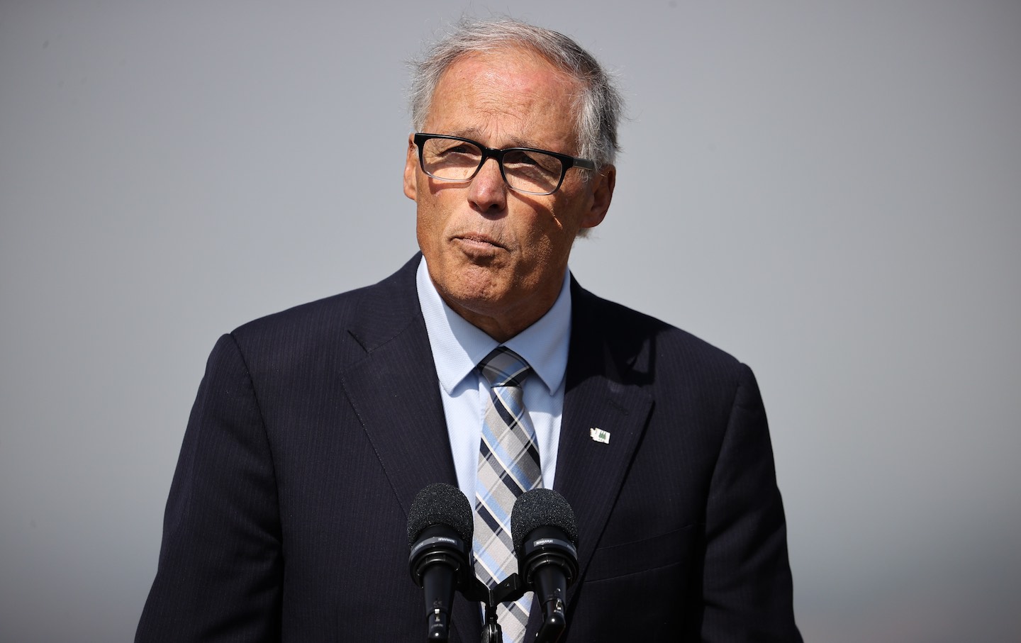 Washington Governor Jay Inslee speaks at a West Coast climate agreement event