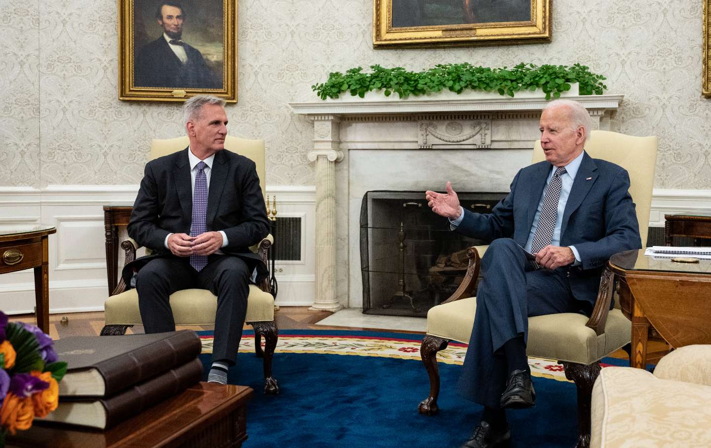 Joe Biden meets with House Speaker Kevin McCarthy in the Oval Office