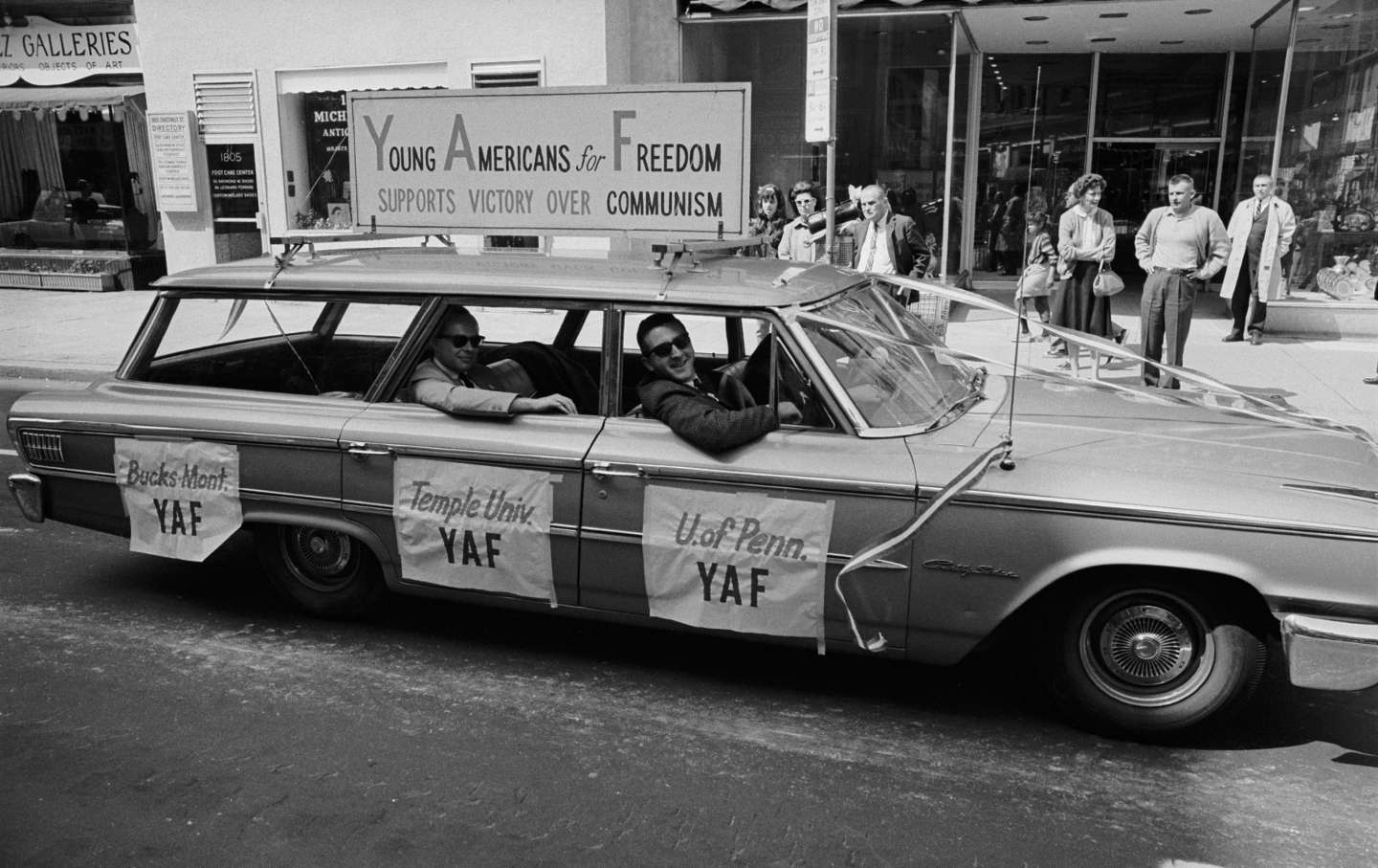 Young Freedom riders in Philadelphia