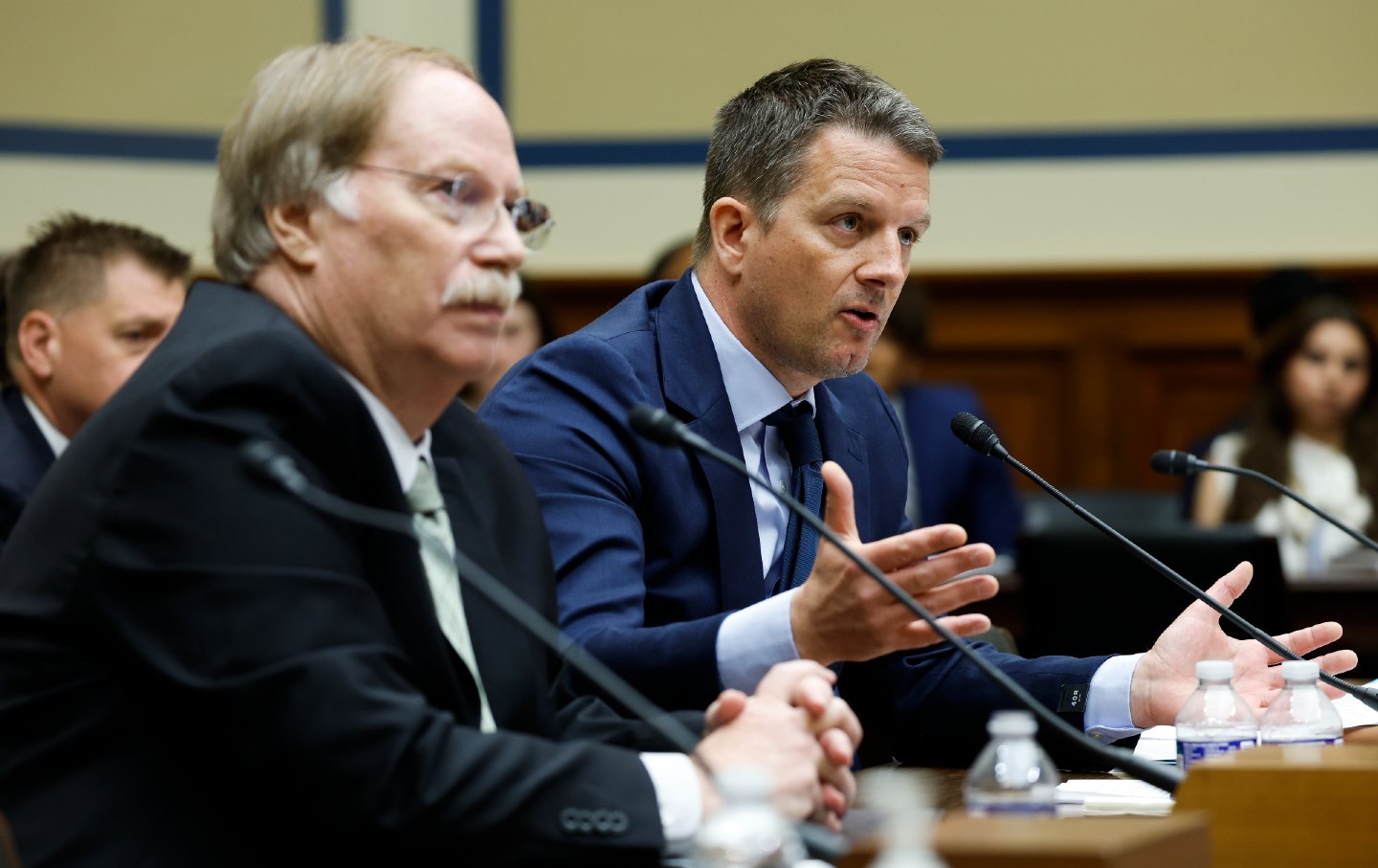 Doctors speaking during congressional pandemic committee meeting