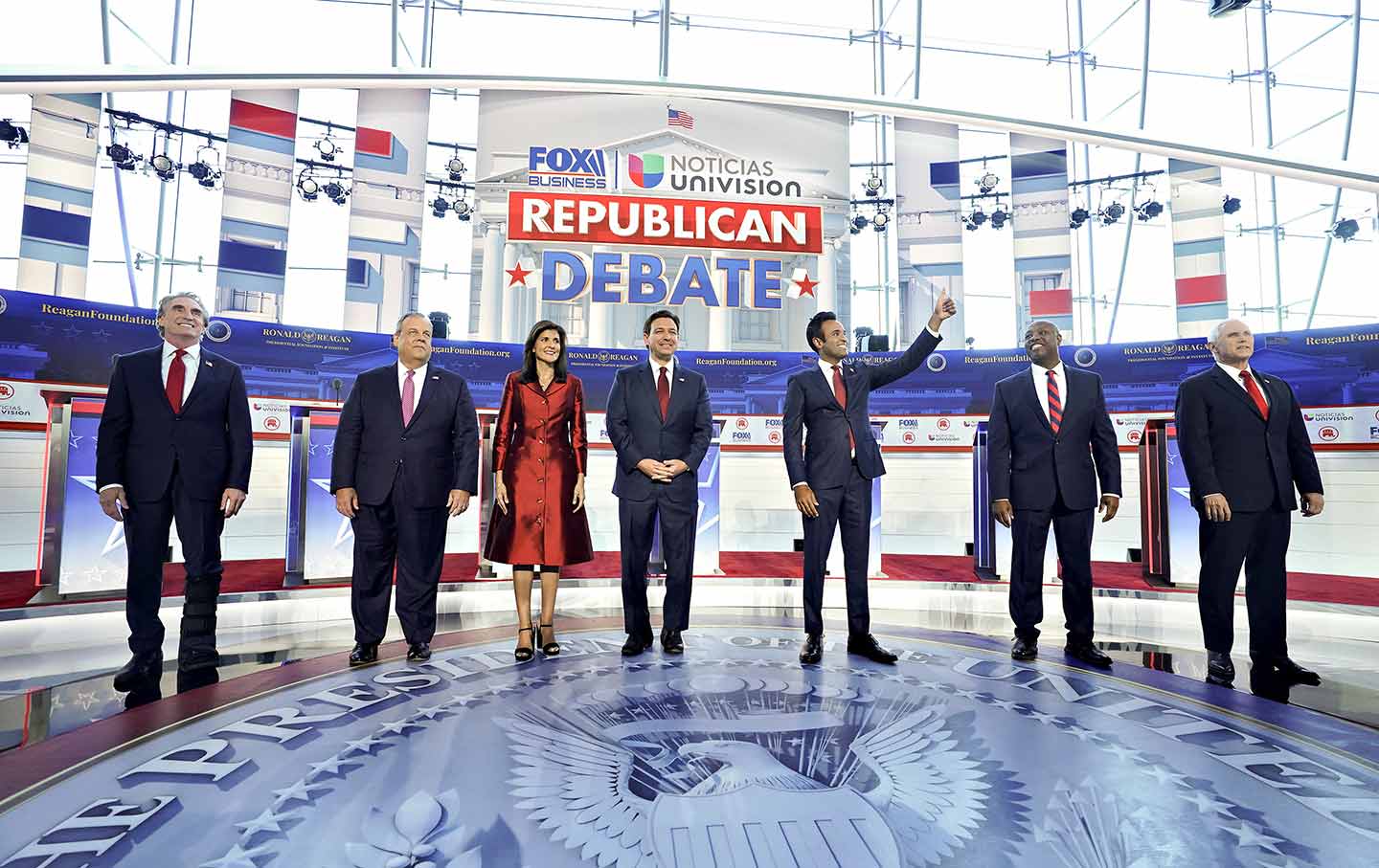 2024 Republican presidential candidates Doug Burgum, from left, Chris Christie, Nikki Haley, Ron DeSantis, Vivek Ramaswamy, Senator Tim Scott and former US vice president Mike Pence during a debate hosted by Fox Business Network in Simi Valley, Calif., on September 27, 2023.