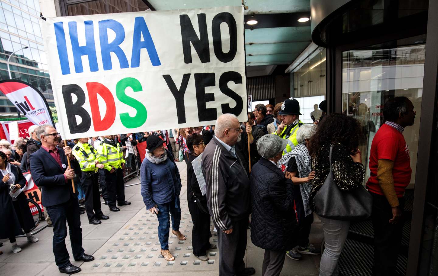 Protesters demonstrate outside a meeting of the National Executive of Britain’s Labour Party on September 4, 2018, in London, England. Labour’s NEC meets today to vote on whether to adopt the full International Holocaust Remembrance Alliance definition of antisemitism.
