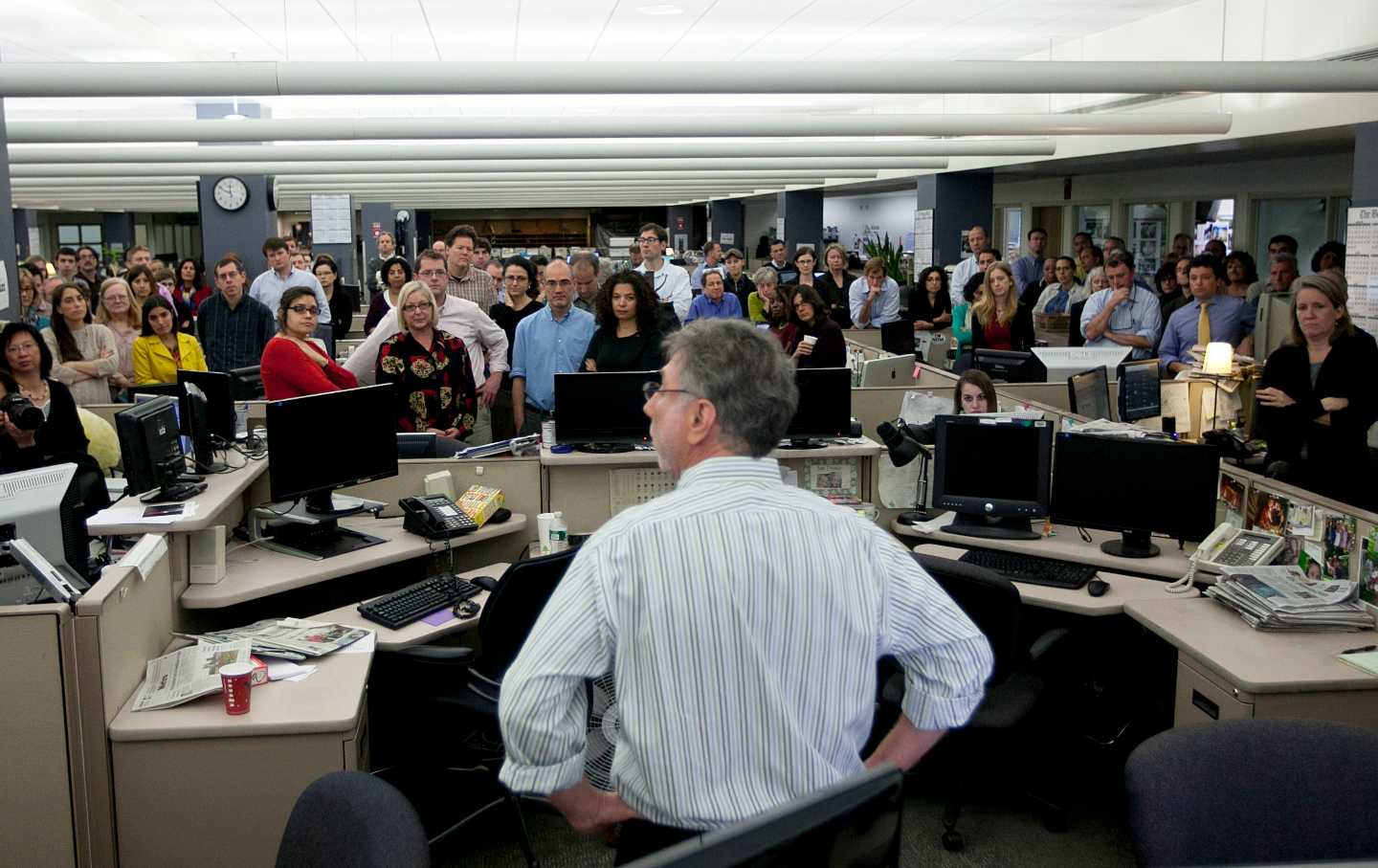 Martin Baron announcing that he is leaving The Boston Globe to become the executive editor of The Washington Post.