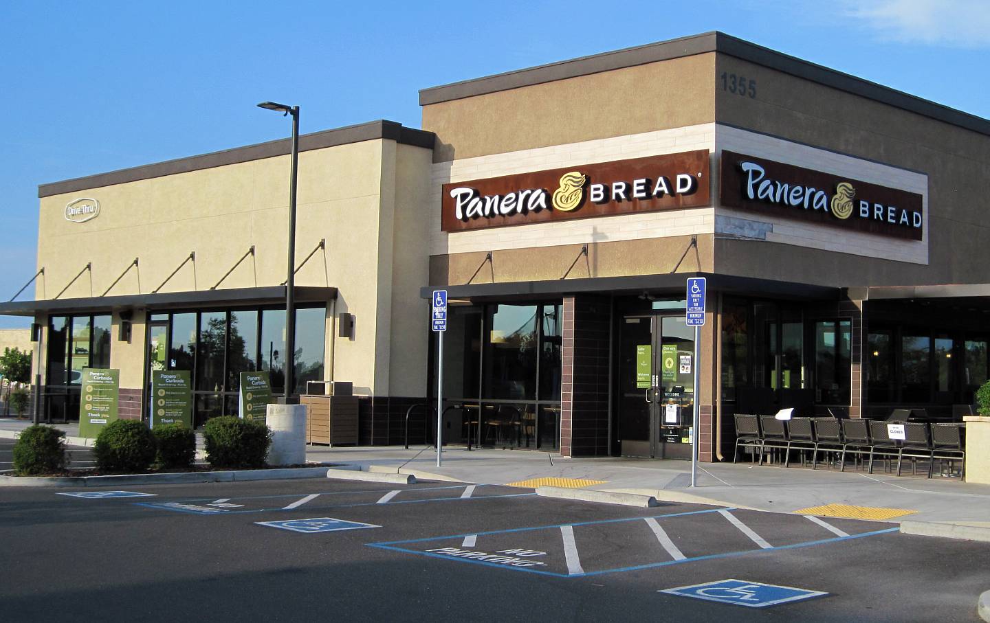 Panera Bread Is Letting Customers Pay With 's Palm Reading Tech