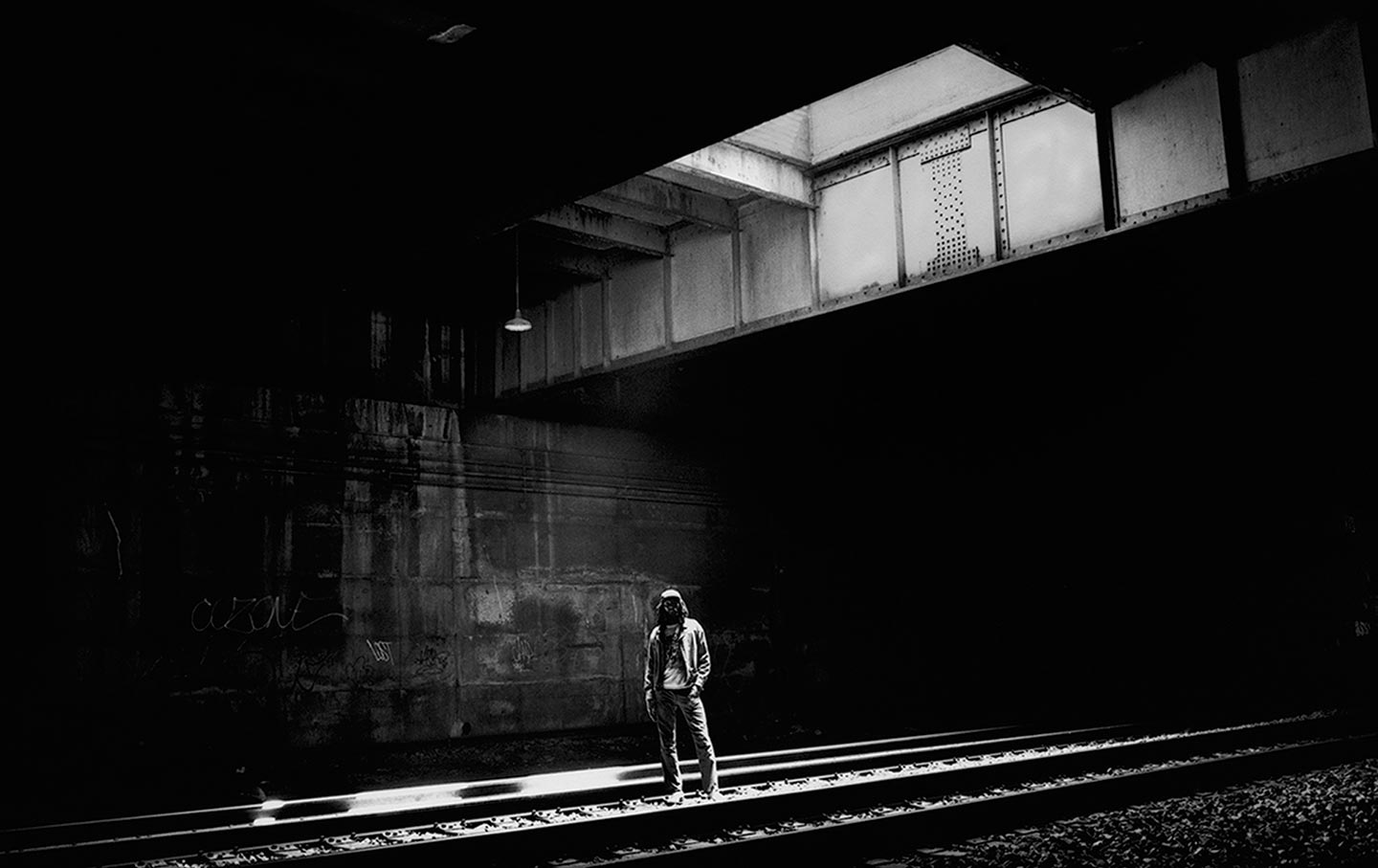 Margaret Morton, Bernard Ander Shaft, The Tunnel, 1995.