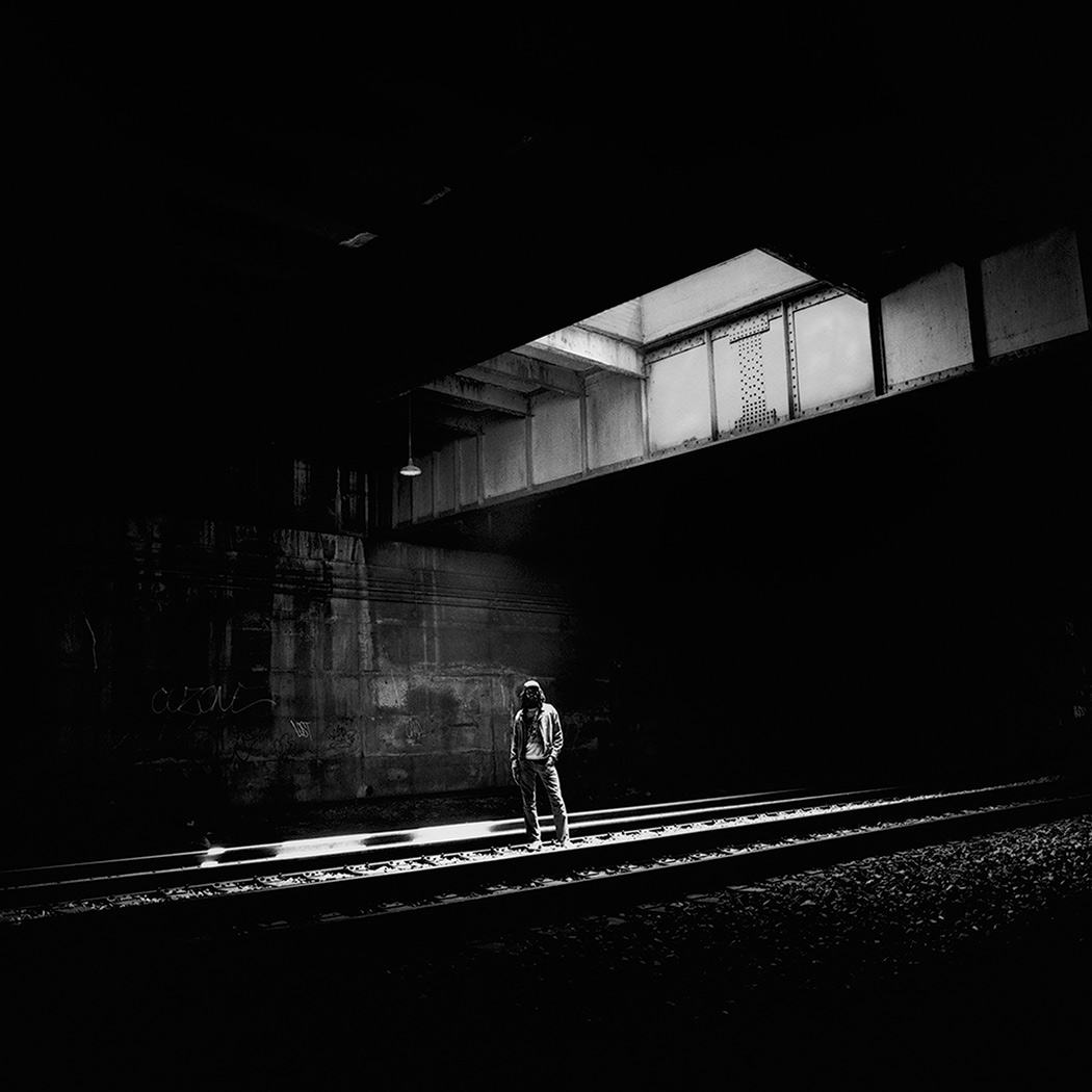 Margaret Morton, Bernard Under Shaft, The Tunnel, 1995.