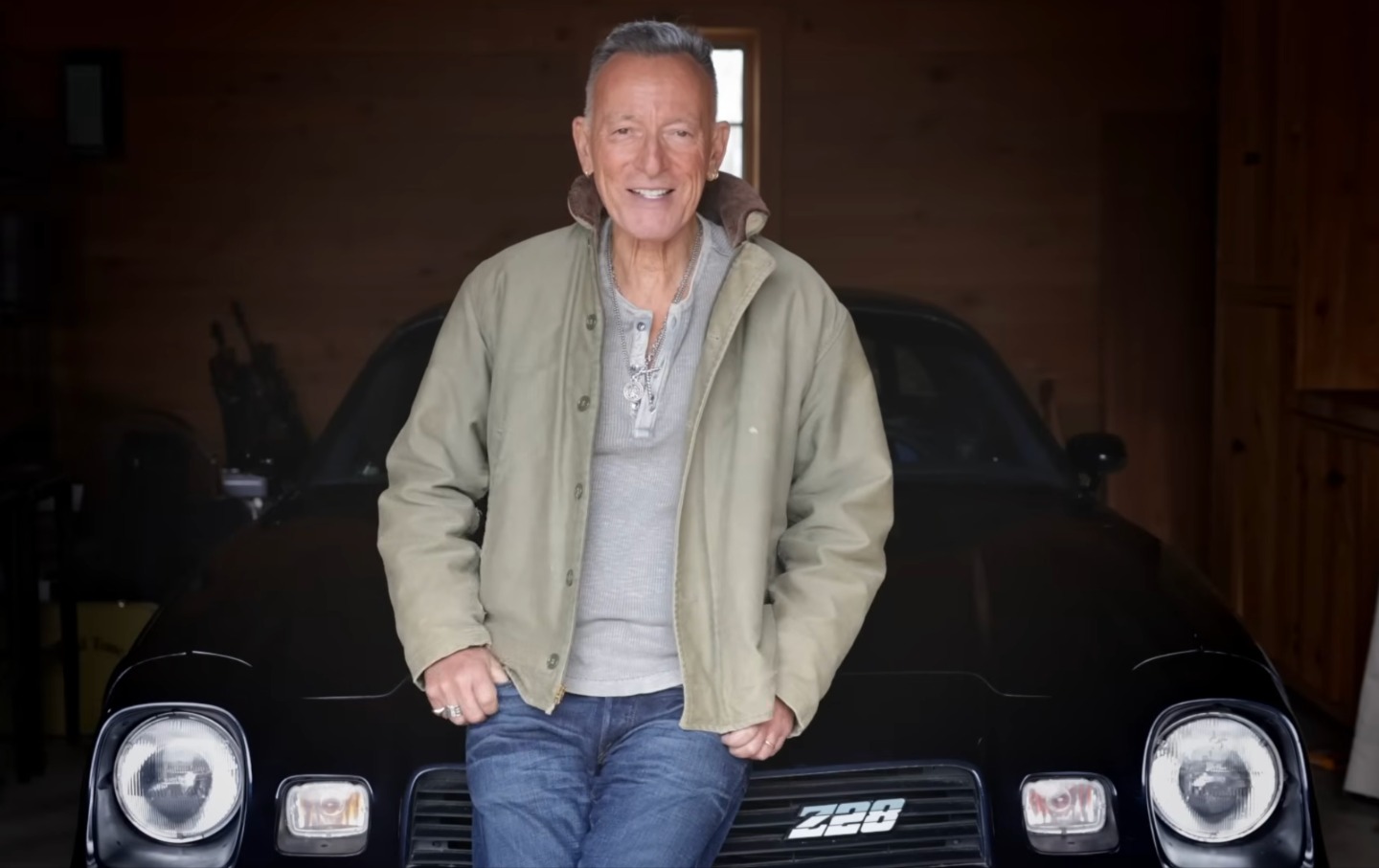 Bruce Springsteen Is Bringing the Cavalry