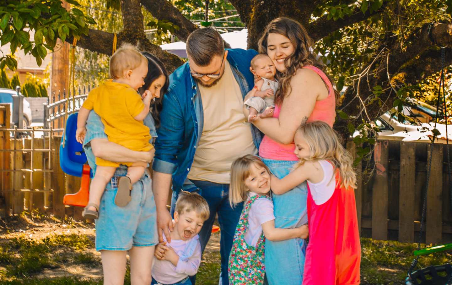 Caitlin Asher shares children with her best friend, Amanda Oelrich, and Amanda’s husband, Chris.