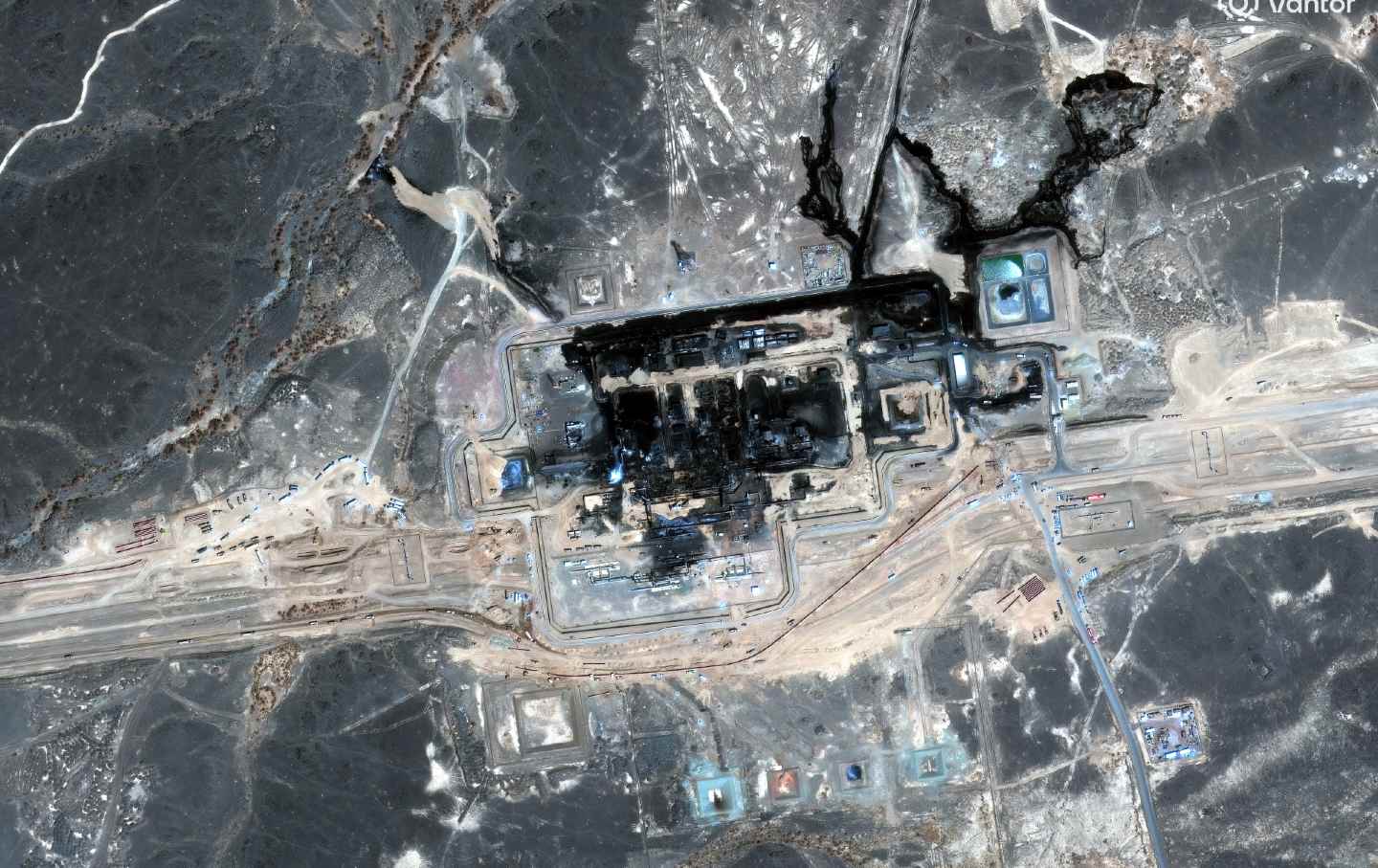 Satellite image showing ongoing construction at Pickaxe Mountain in Natanz, Iran, in November 2025.