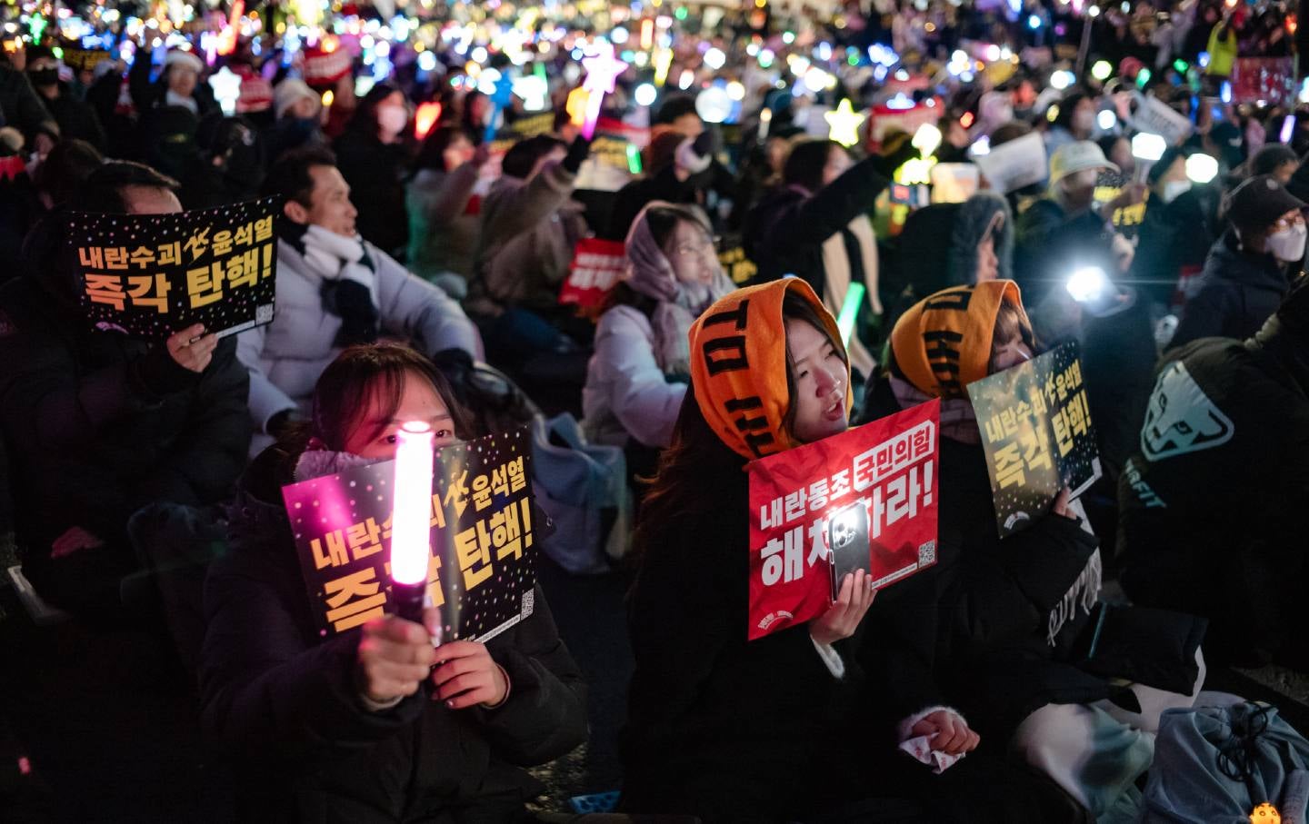 Thousands of South Korean citizens gather in Seoul to call for the impeachment of then-President Yoon Suk-yeol on December 12, 2024.